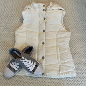 Aeropostale Hooded Puffer Vest